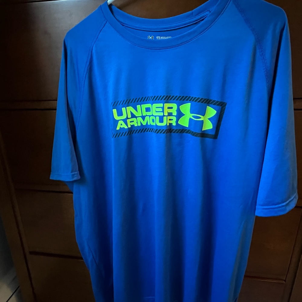 Under Armour Men’s HeatGear Tee.